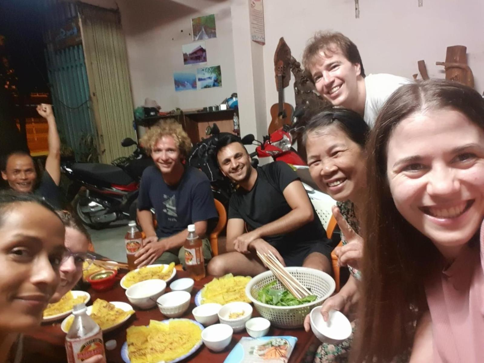 Happy Homestay Buon Ma Thuot Buitenkant foto
