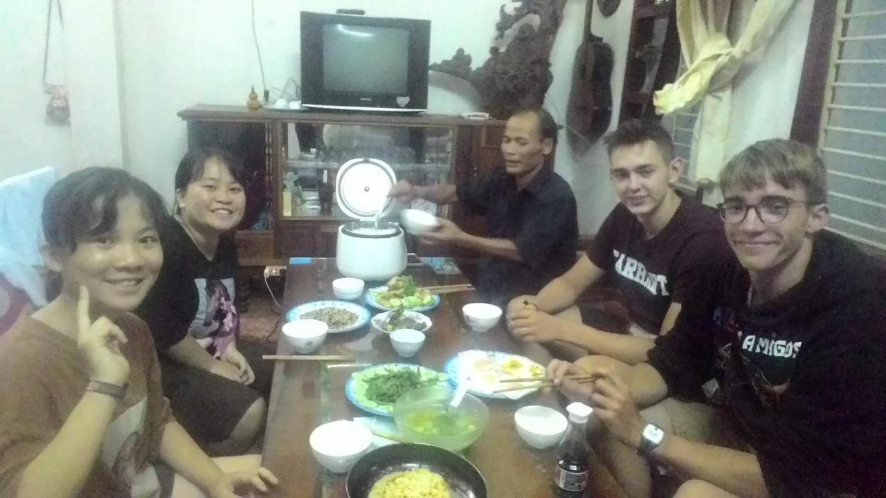 Happy Homestay Buon Ma Thuot Buitenkant foto